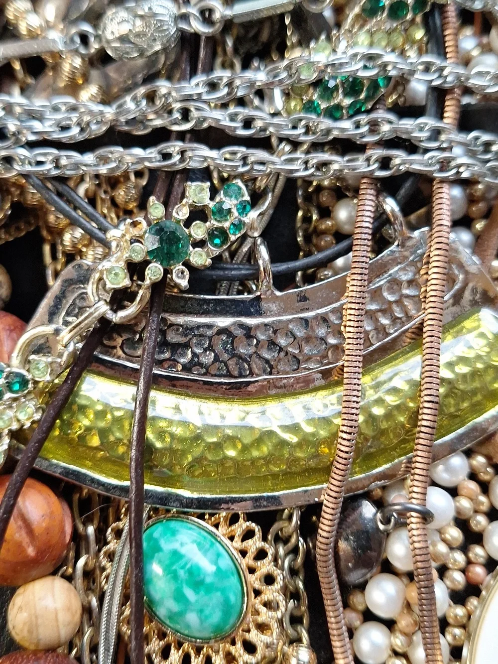27 LOT Bohemian Style Necklaces Great Variety Unlisted Festival VINTAGE TO NOW